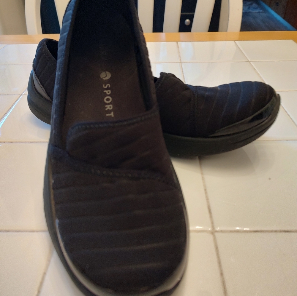 Sporto Dark Quilted Slip-On Footwear